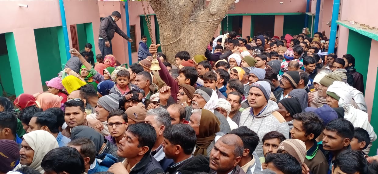 two lakh devotees prayed in the temple