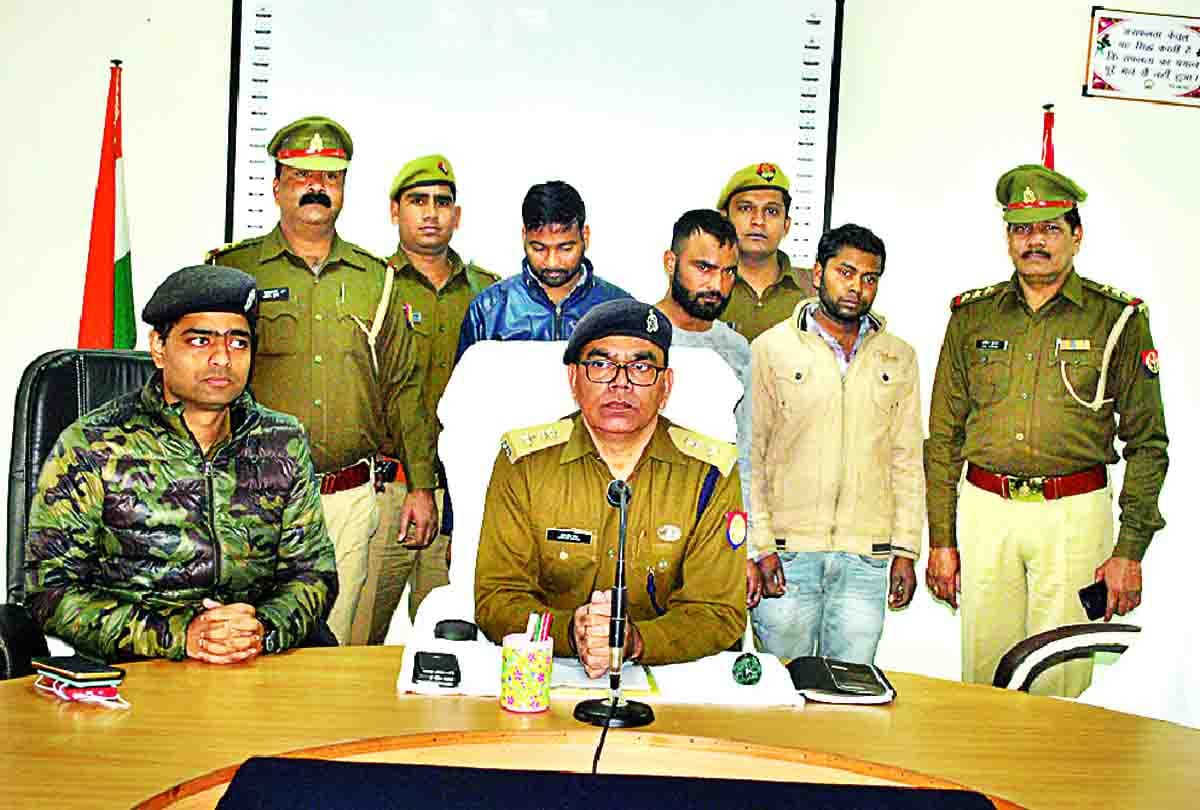 Bakewar Kotwal and Lakhna Outpost in-charge suspended for leaving thief