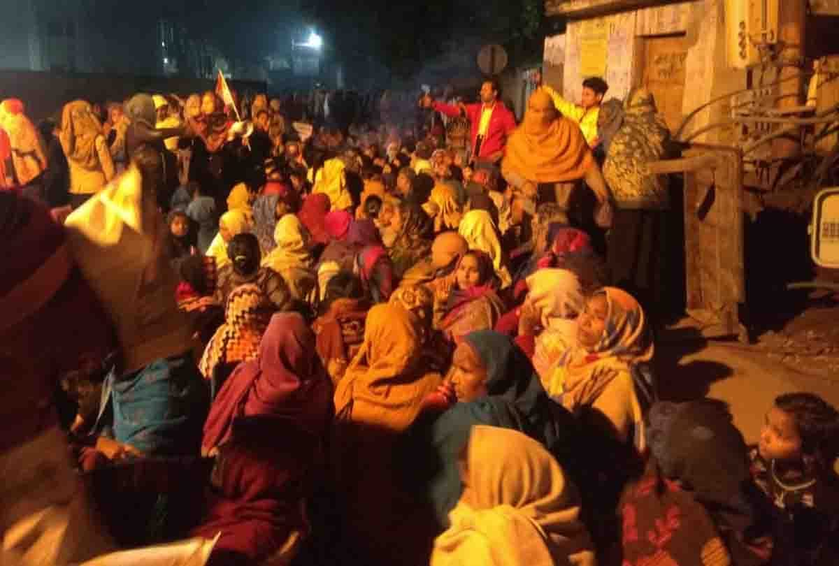 caa protest : rising day by day in many small cities of uttar pradesh