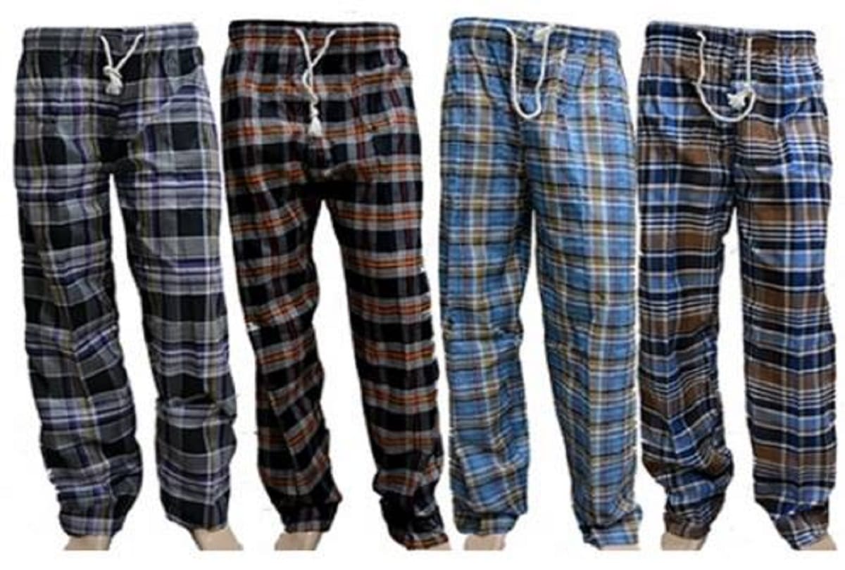 Officials in a Chinese city have apologised for shaming people for wearing pyjamas in public