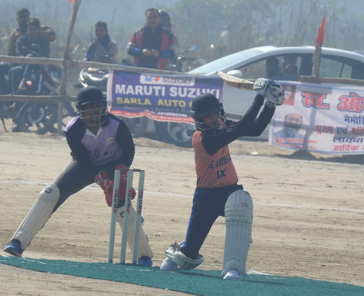 eladeee kee teem ne prayaagaraaj ko 10 viket se haraaya