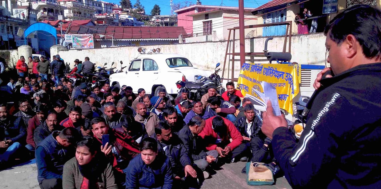 Employees thrashed at headquarters for eight-point demand