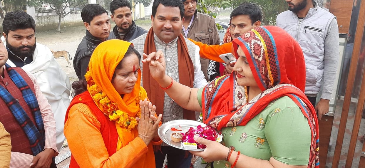 sadhvi prachi in meerut