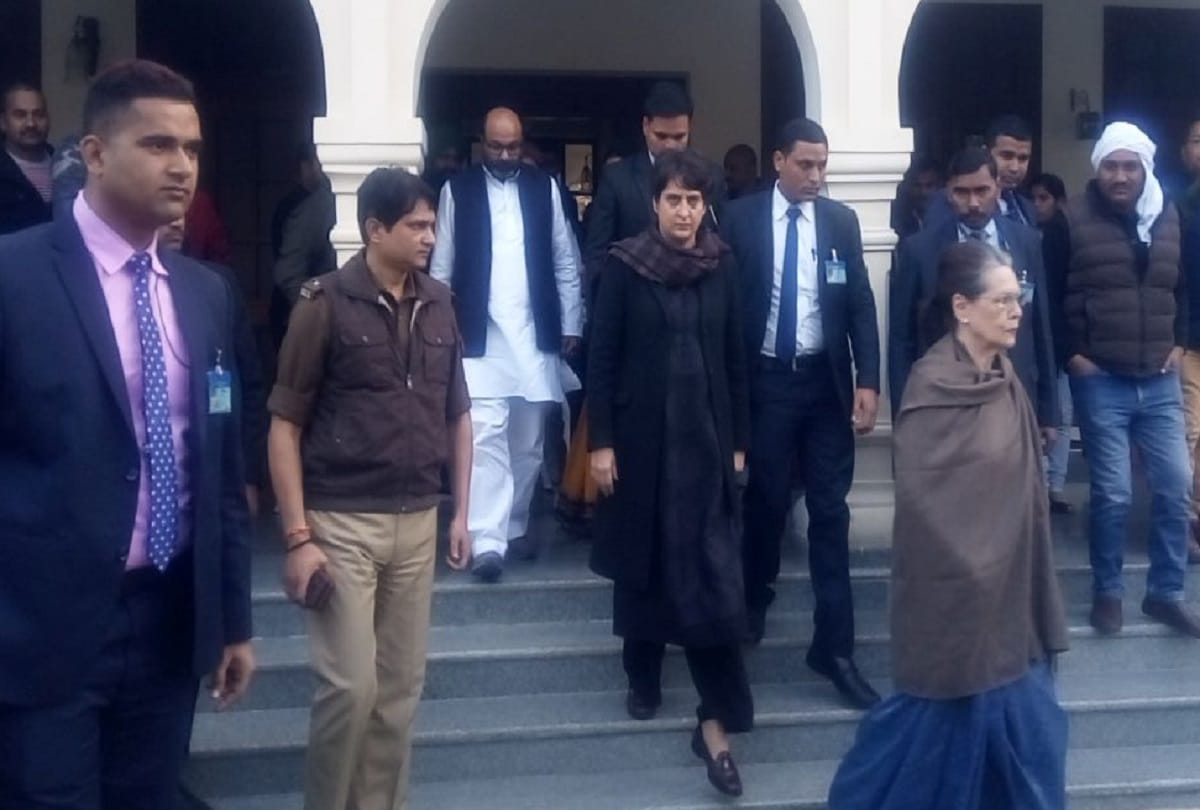 Congress workers should not sit silent fight against injustice said Sonia gandhi