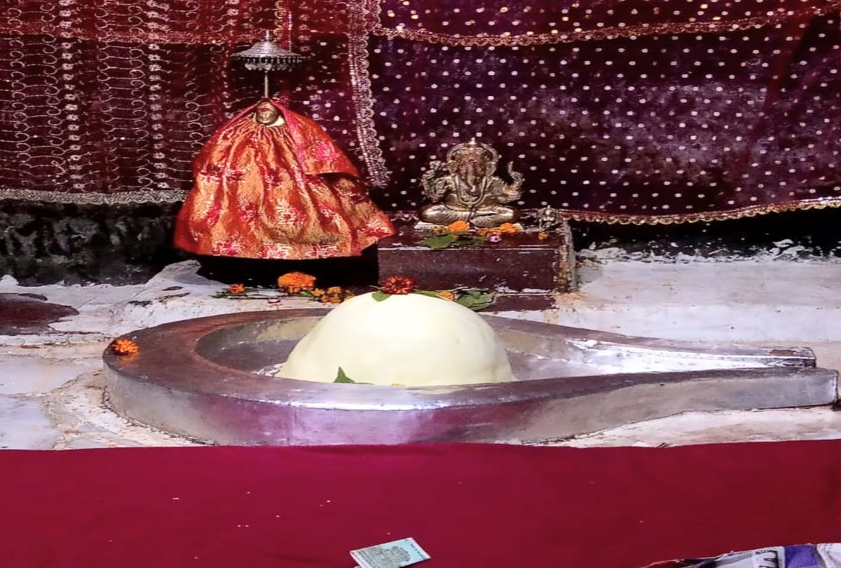 Here Lord Shiva will be Makeup with butter for a month, water will not be offered on Shivling