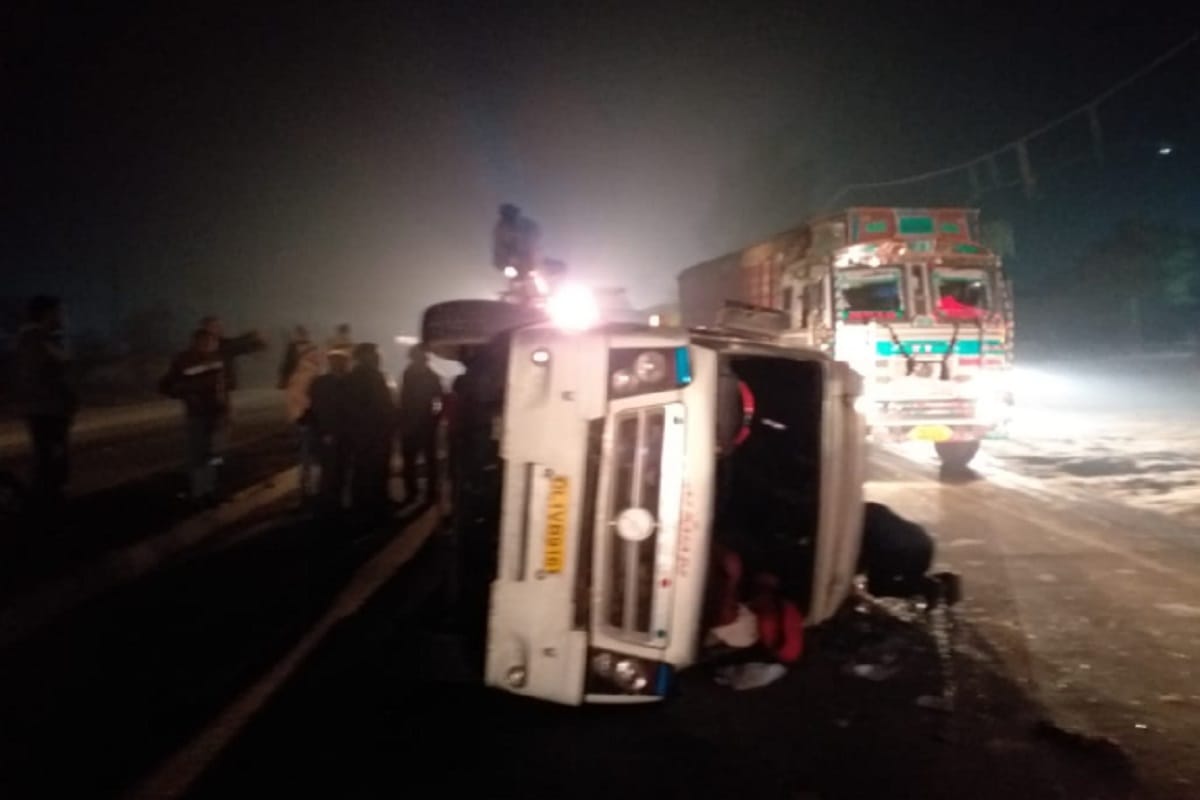 Many peoples injured in bus accident at Meerut city
