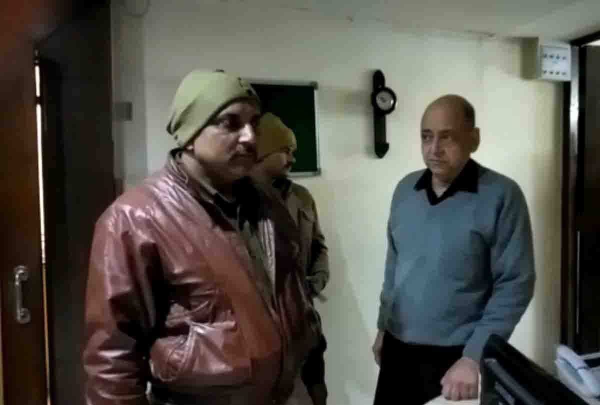 Uday Desai, accused in bank scam of three and a half thousand crores, admitted to Ursla for four months
