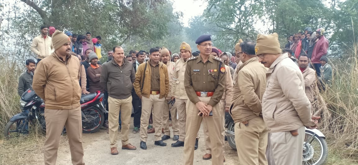 suspicious man dead body found in gorakhpur