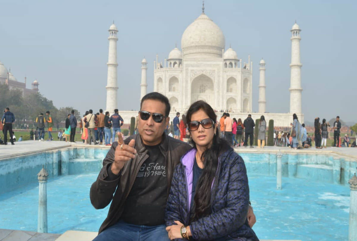 Former Indian Cricketer VVS Laxman Visits Taj Mahal With Family