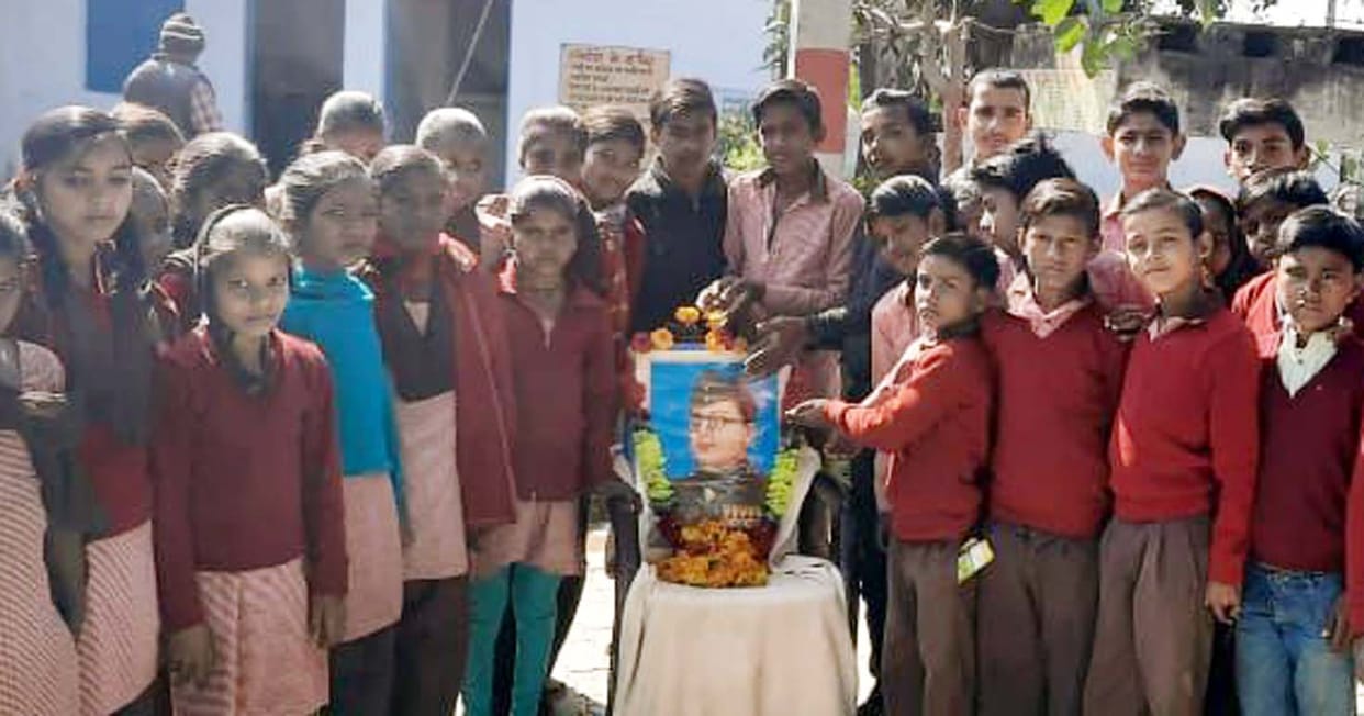 Chitrakoot: celebrated birth anniversary of leader Subhash Chadra Bose