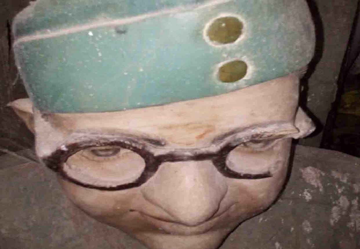 subhash chandra bose jayanti, Statue of Netaji imprisoned in Malakhana for 20 years