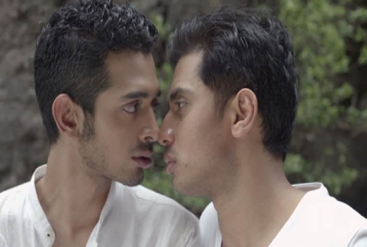 Hottest Kissing Scenes On-screen Actors gay kissing Like ayushmann khurrana