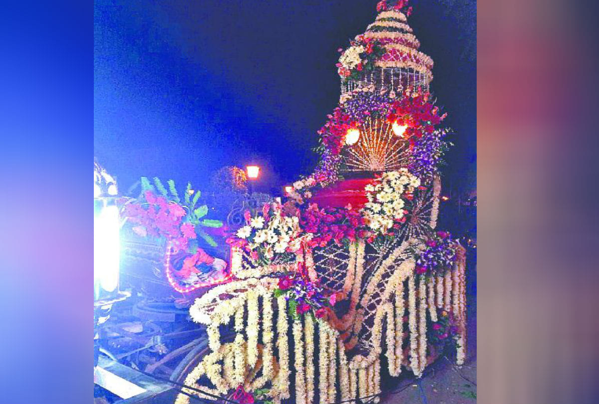 Marriage Ceremony Groom Come in Victoria Baggi Bride in Rajasthani   Palki