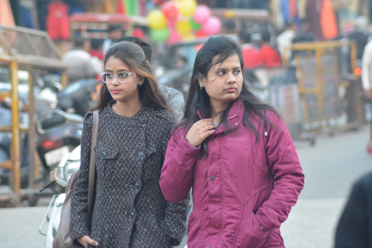 Fog slowed down, stagnant public