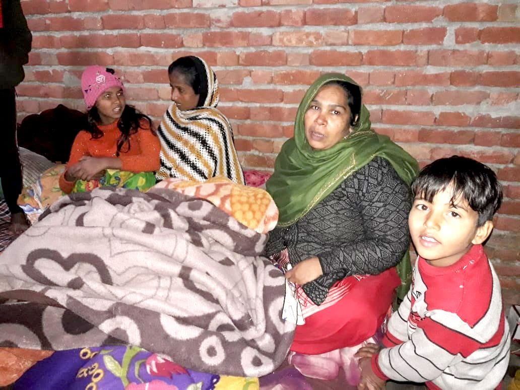 robbery in five houses of parikshatgarh