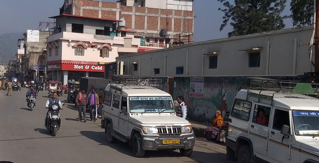 Najibabad keeps jamming at the intersection, trouble