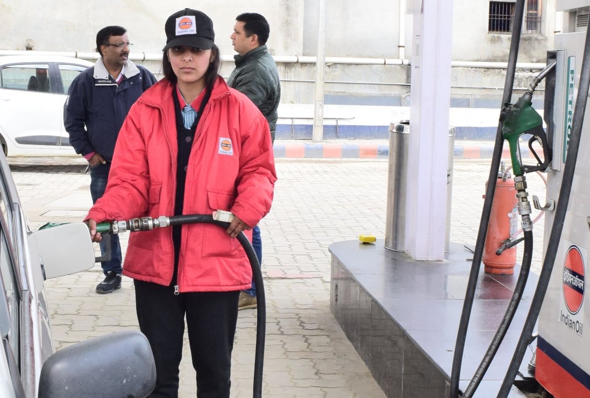 amar ujala aparajita 100 million smiles Priyanka Success Story Una Himachal Pradesh