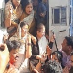 पूर्व लोकसभा स्पीकर सुमित्रा महाजन व इंदौर की मेयर मालिनी गौर गिरफ्तार