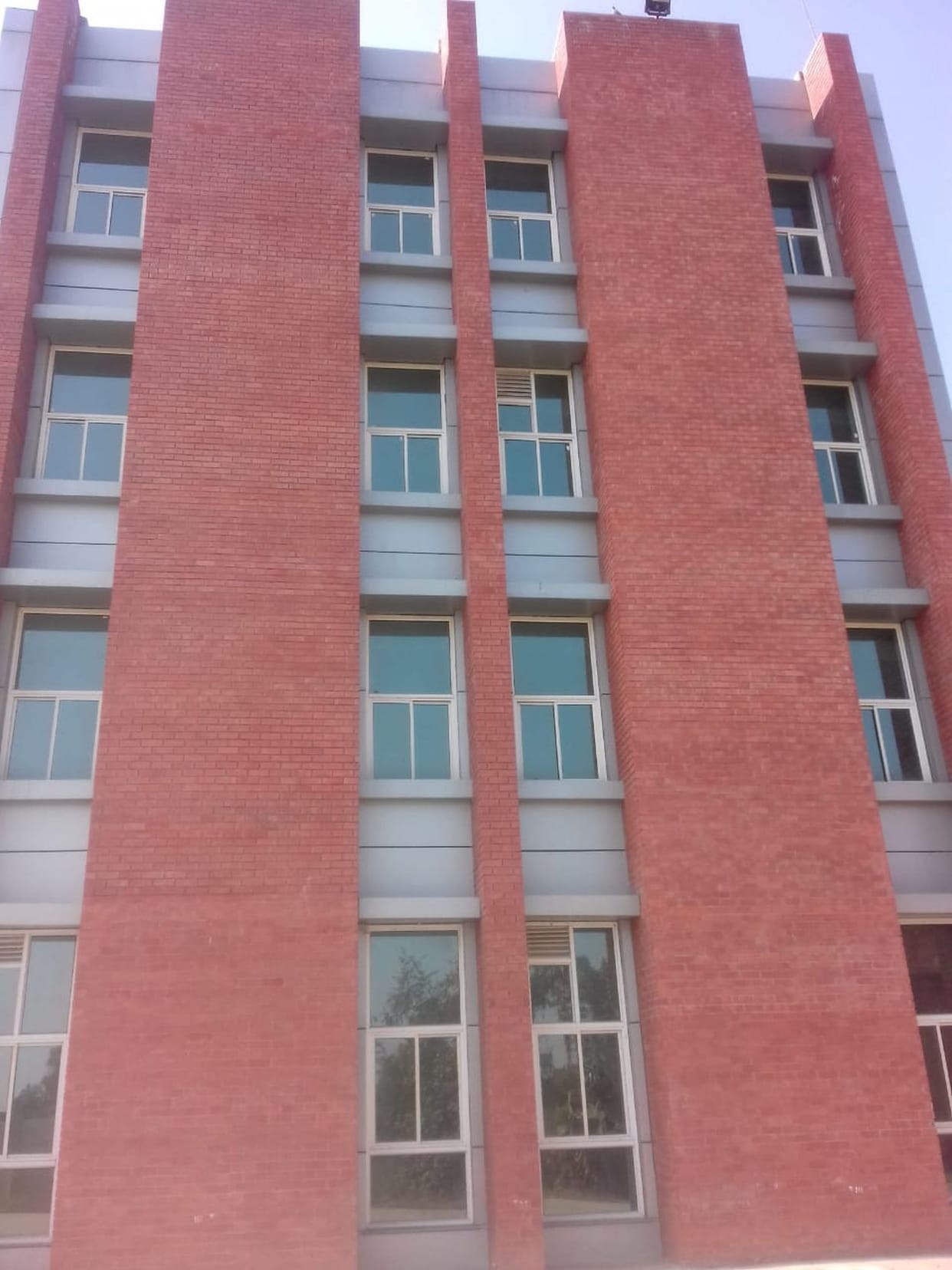 Due to lake of staff Hospital is not getting started