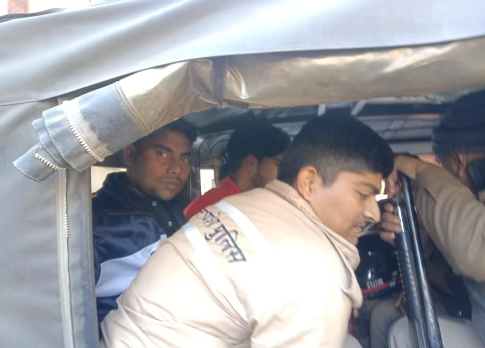 Firing in Jaitpura area in varanasi, narrow sweepers