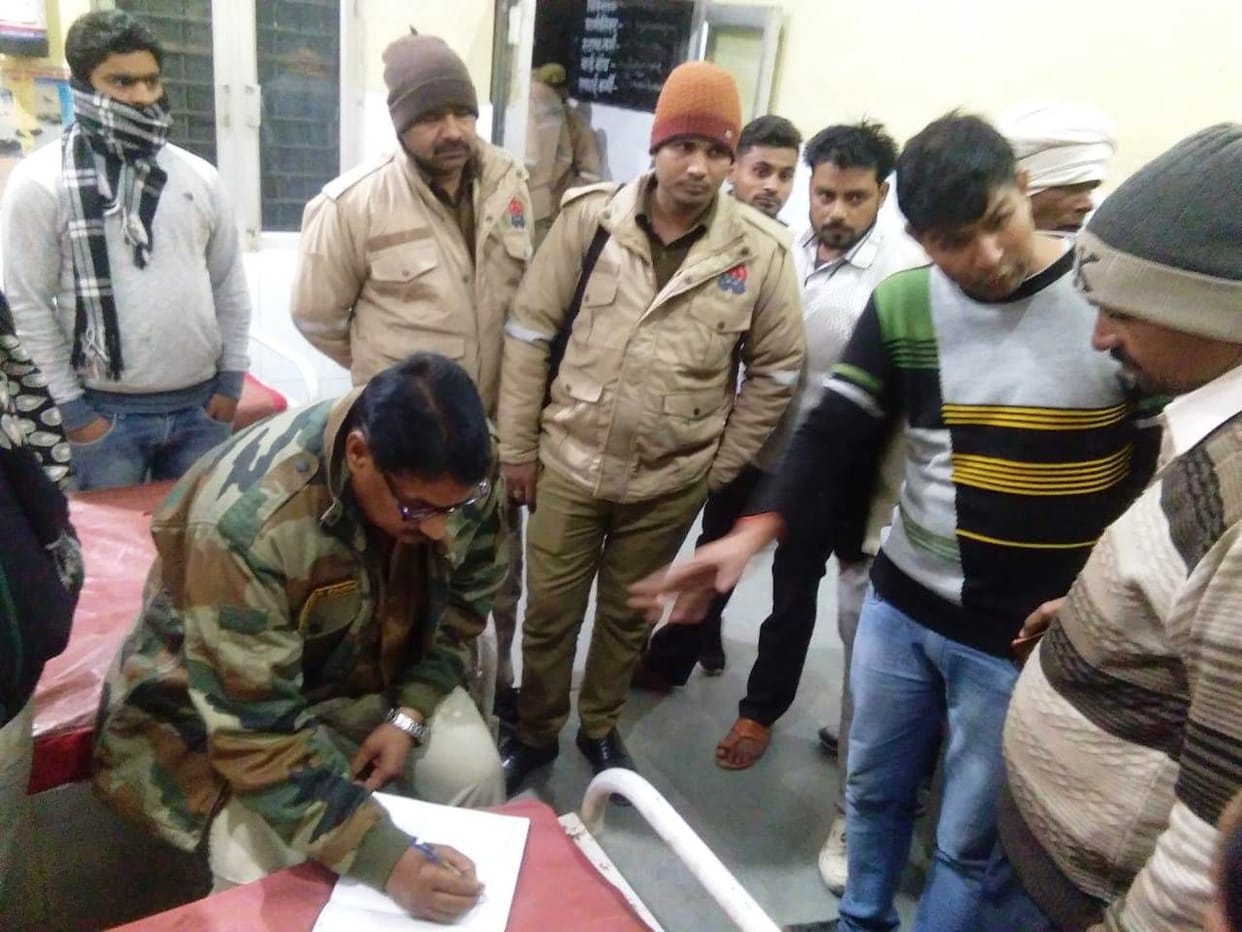Hathras: Youth killed in bike collision on Sahapau Road in Sadabad