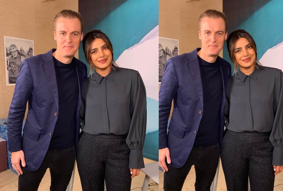 deepika padukone priyanka chopra in davos to kiara advani in formal look stylish in all black outfit