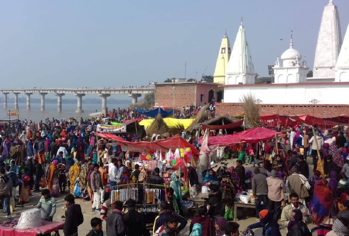 Mauni Amavasya: crowd of devotees gathered Gorakhpur like Prayagraj