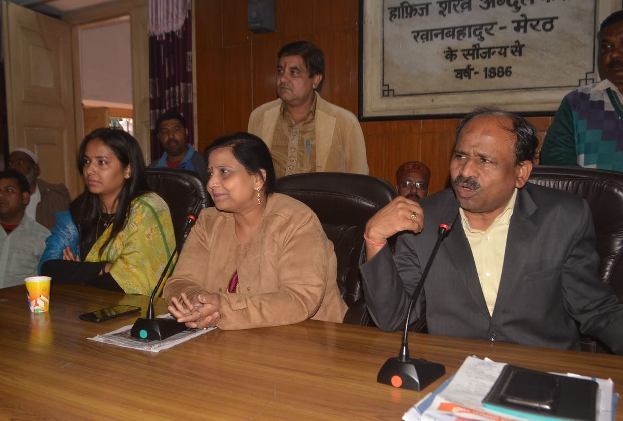 chairman take advice from carporator for smart city