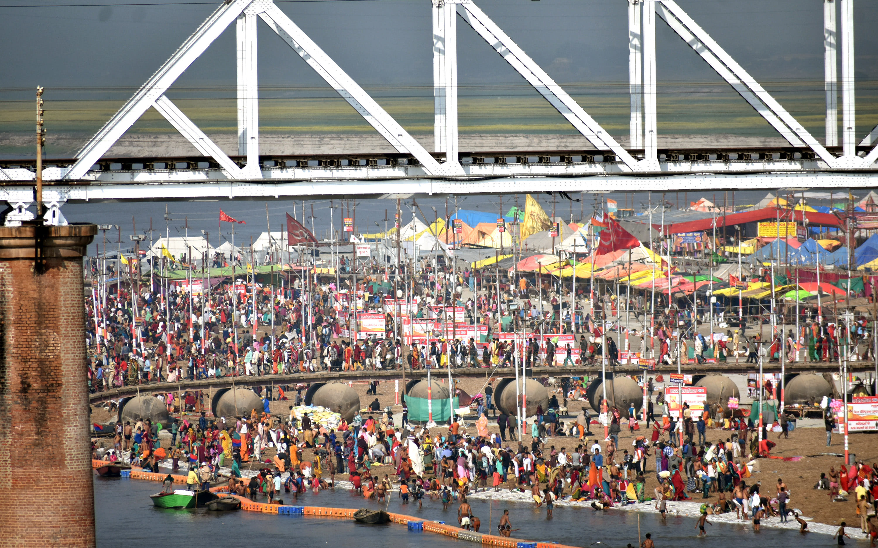Mouni Amavasya: Mass of faith swells at the confluence
