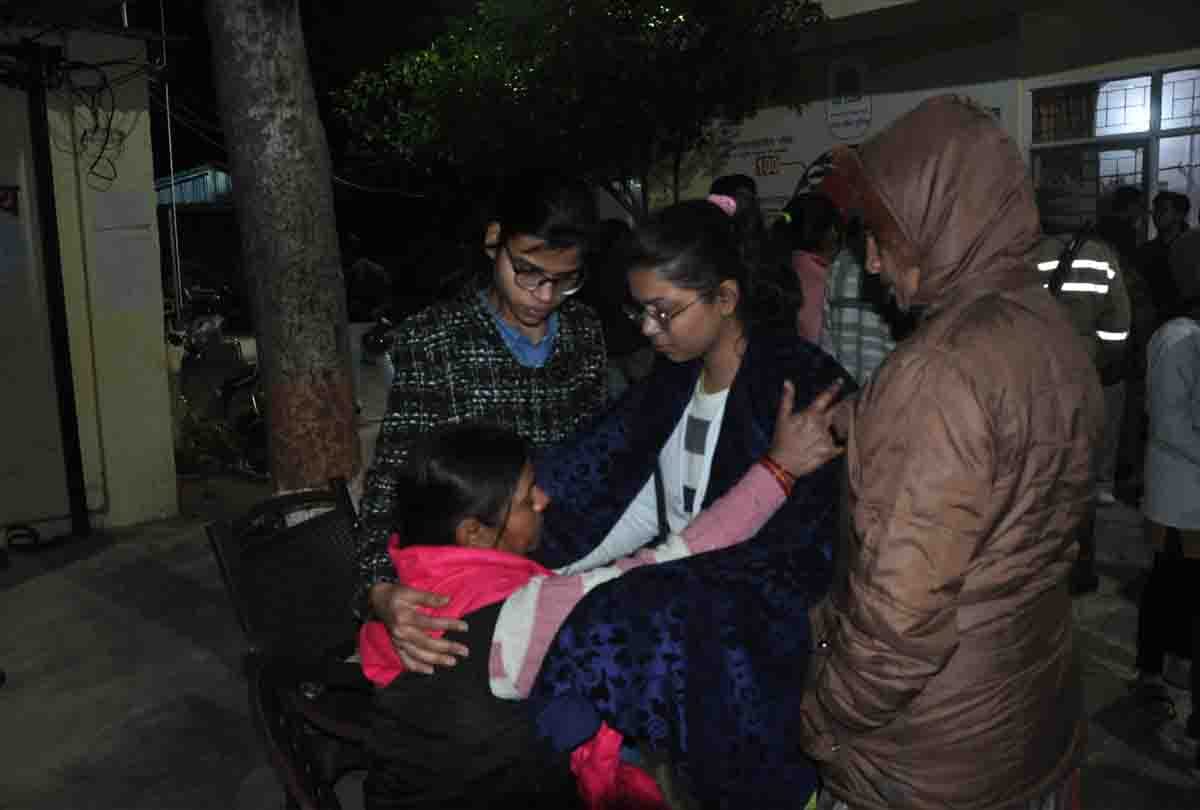 MBBS girl student missing, scooty found on Ganga barrage