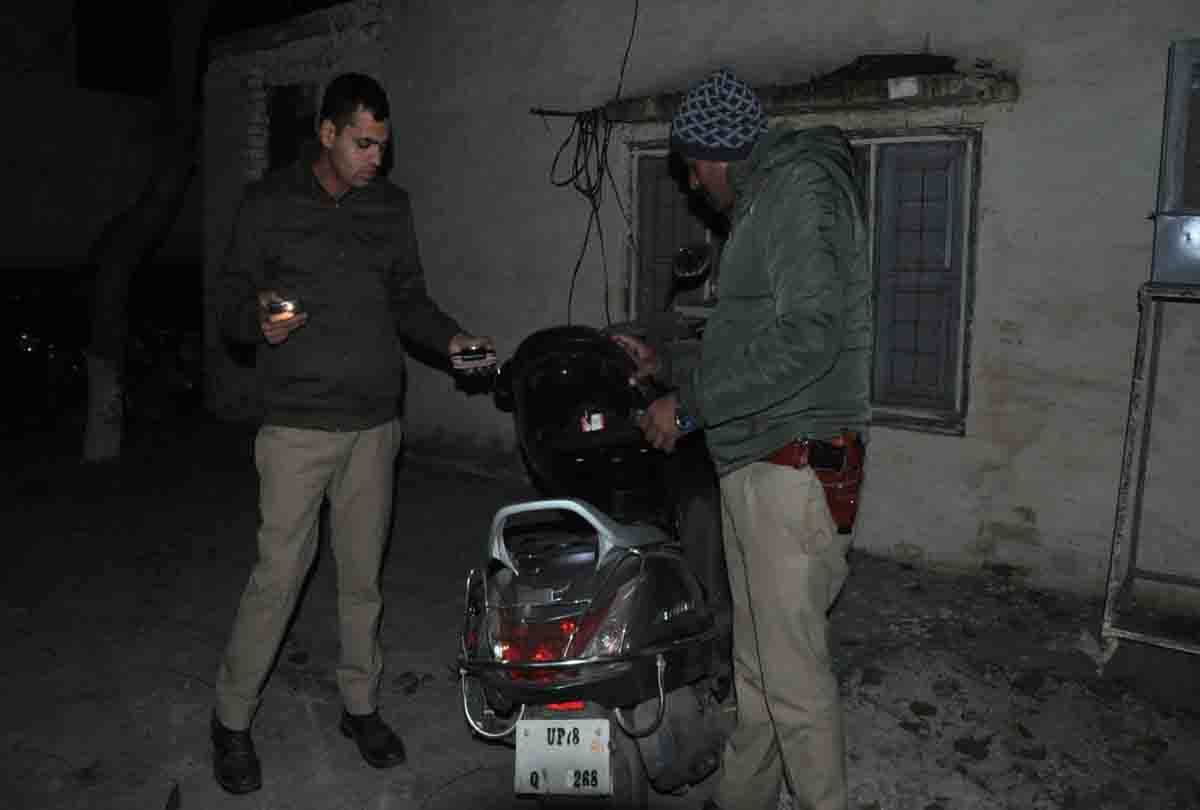 MBBS girl student missing, scooty found on Ganga barrage