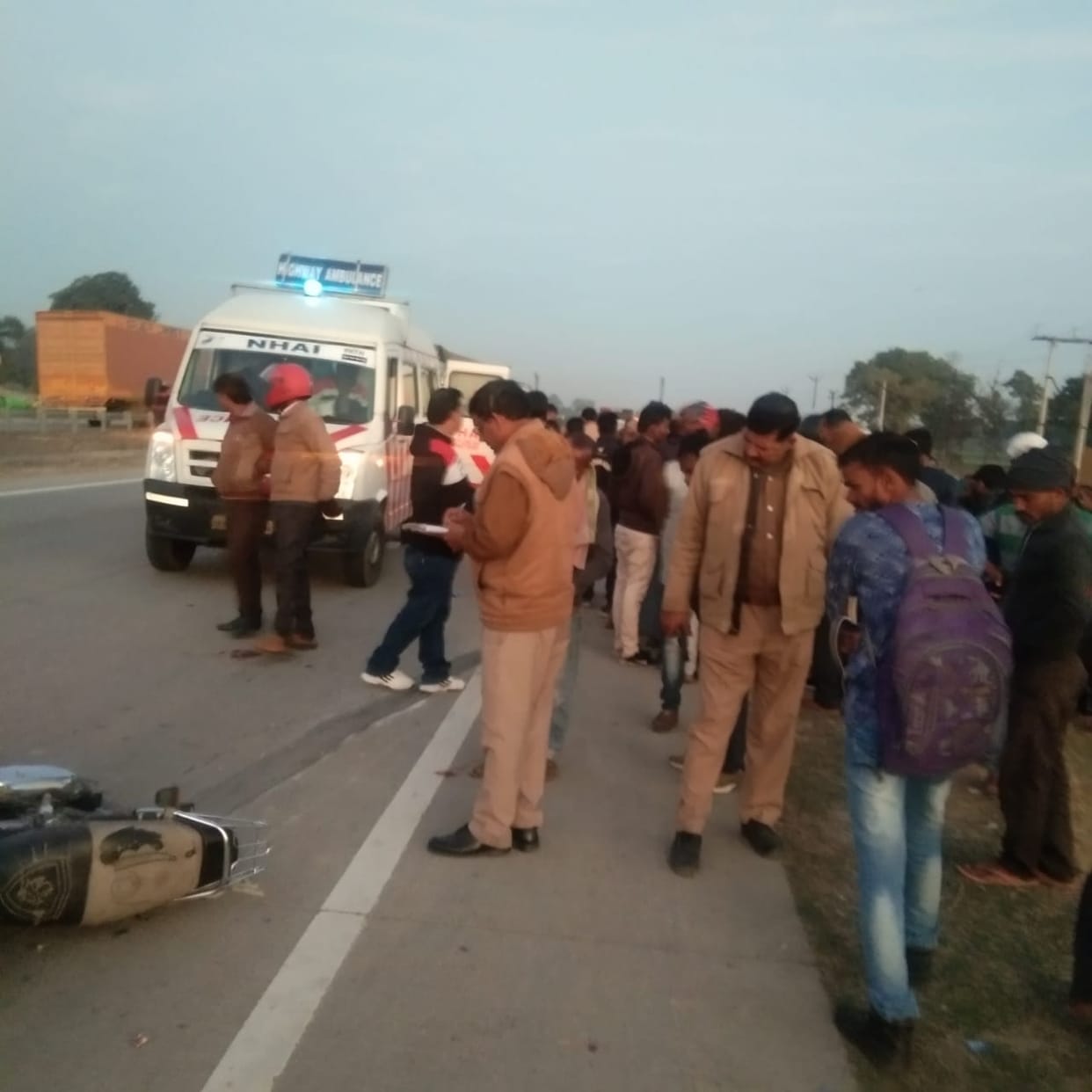 Three, including brother and sister going to Ganga bath, died in accident