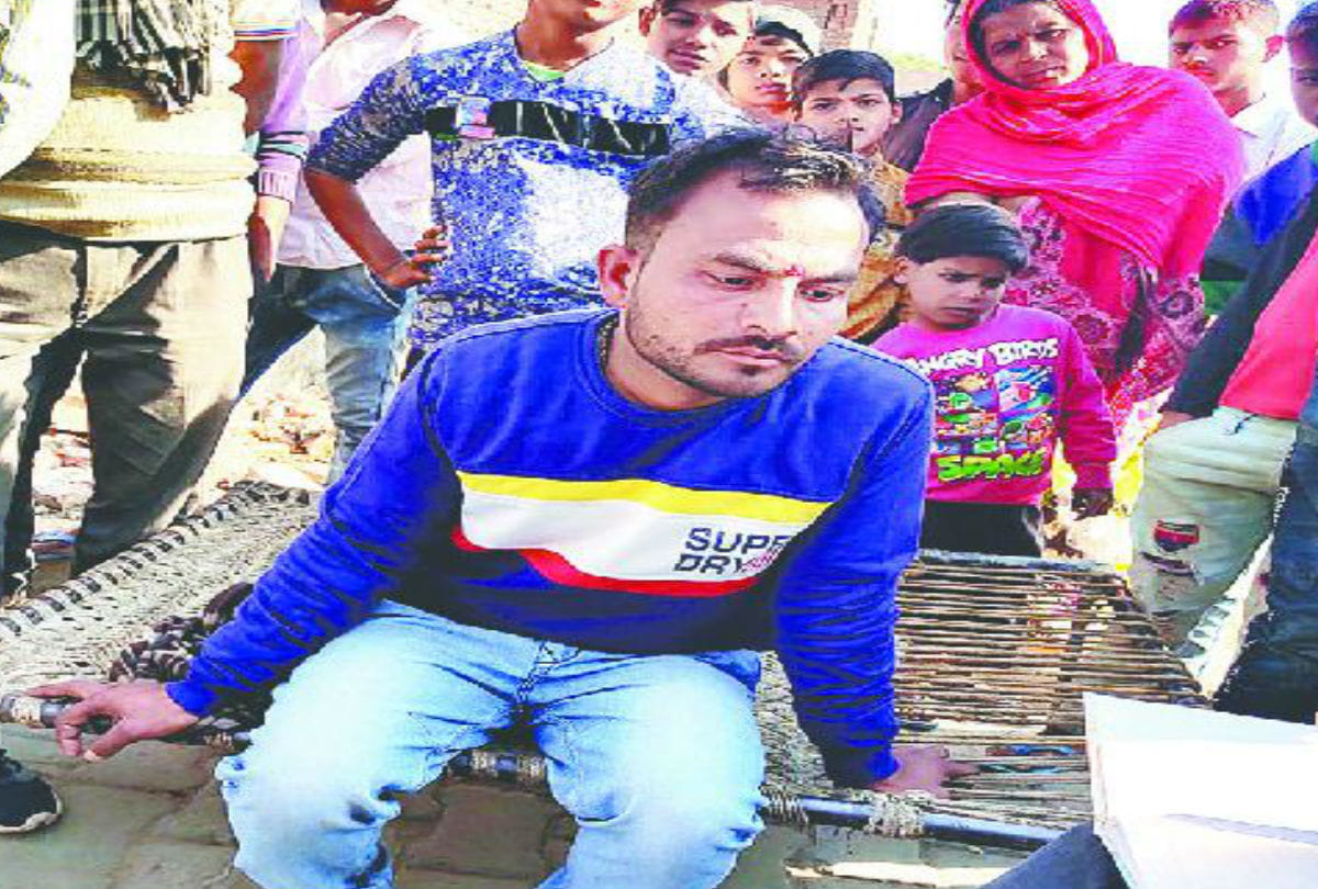 Fake Surveyor Arrests During Survey in Pradhan Mantri Awas Yojana Crime   News