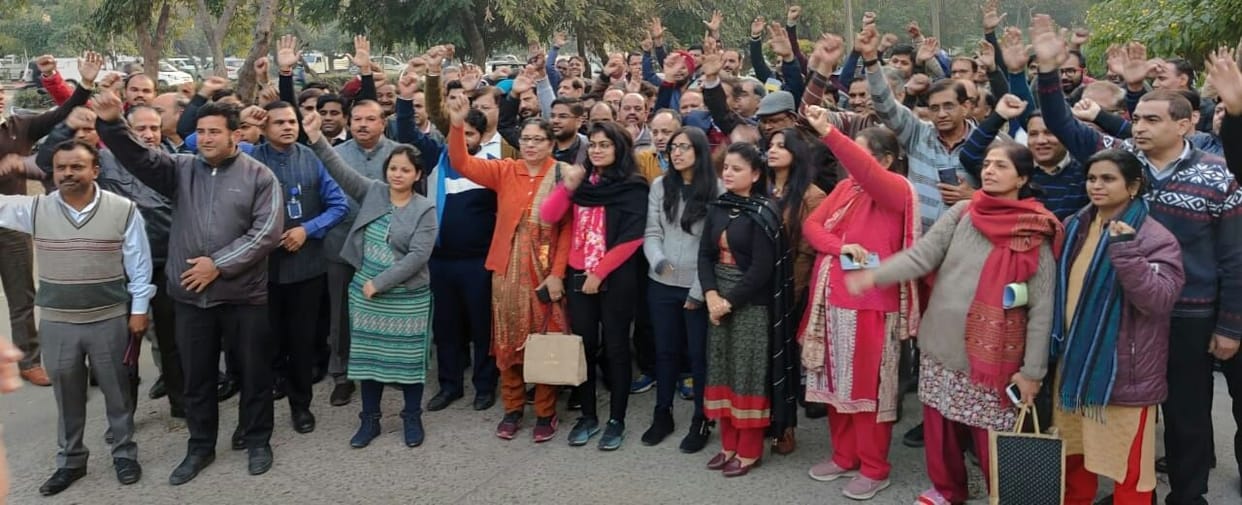 Bank workers protest against merger of Corporation Bank