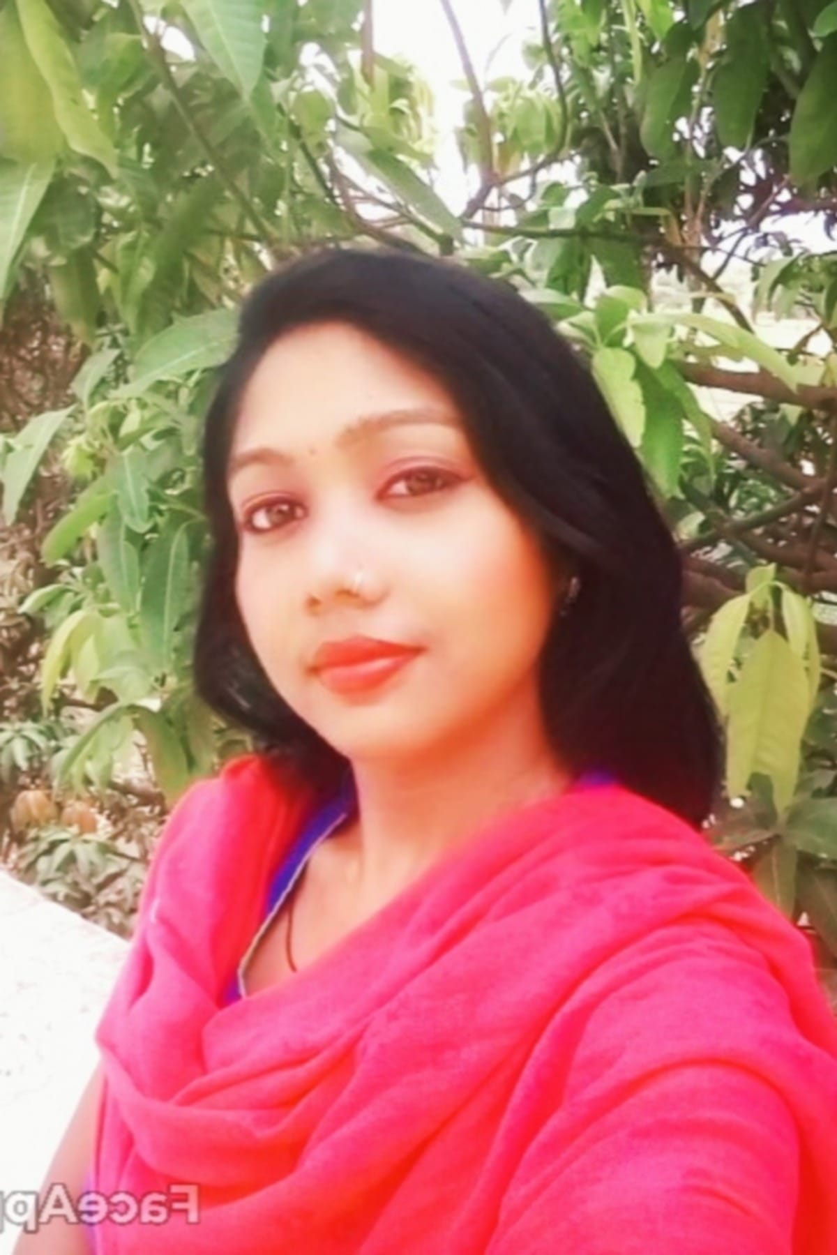 Woman died fell from roof due to talking on mobile in varanasi