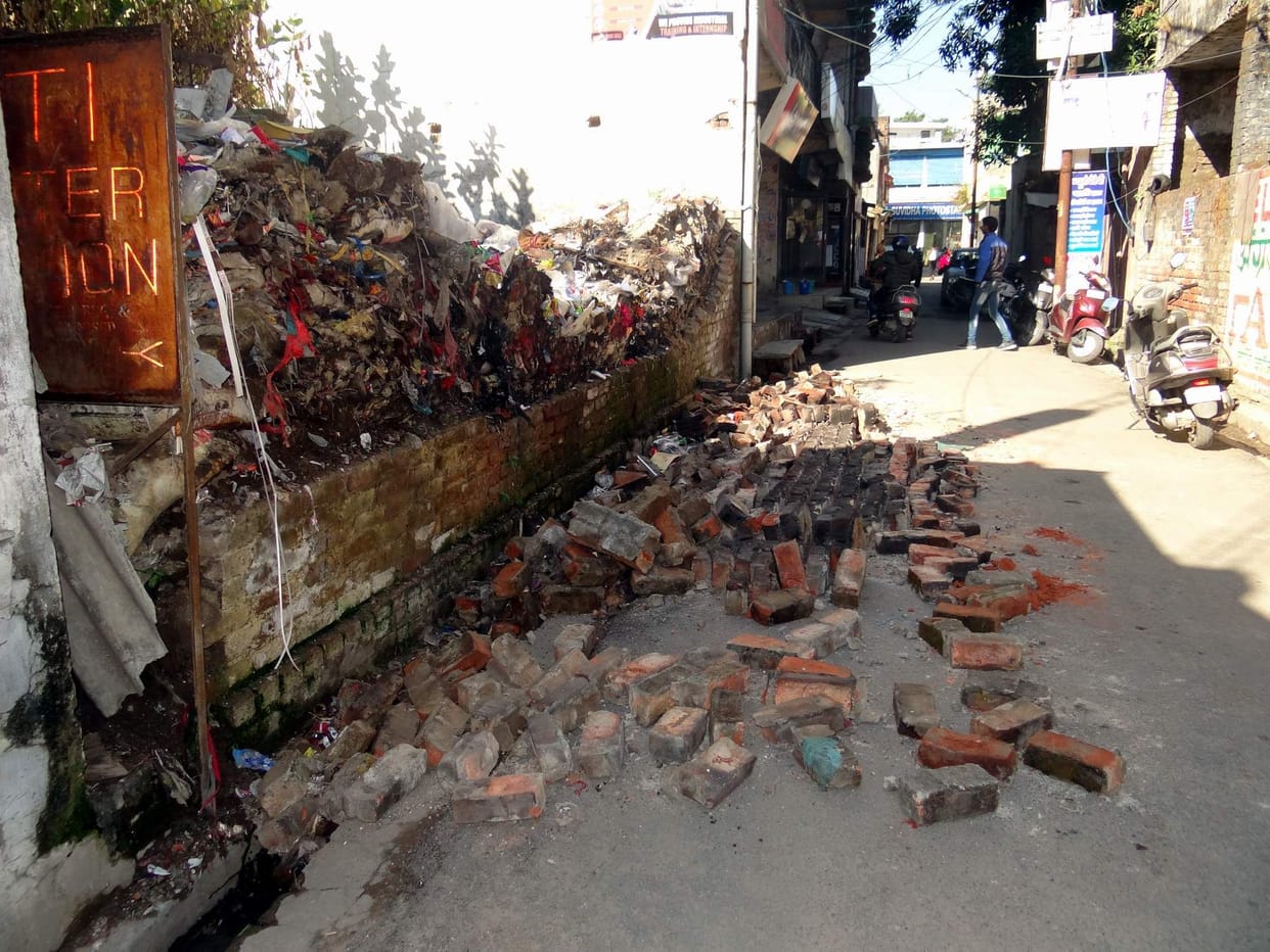 Wall collapses, big accident averted