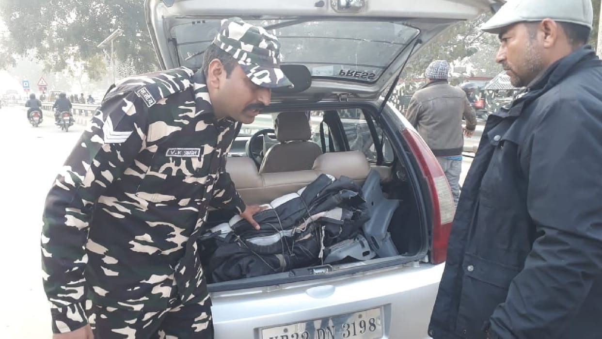 Alert, intensive search on Indo-Nepal border