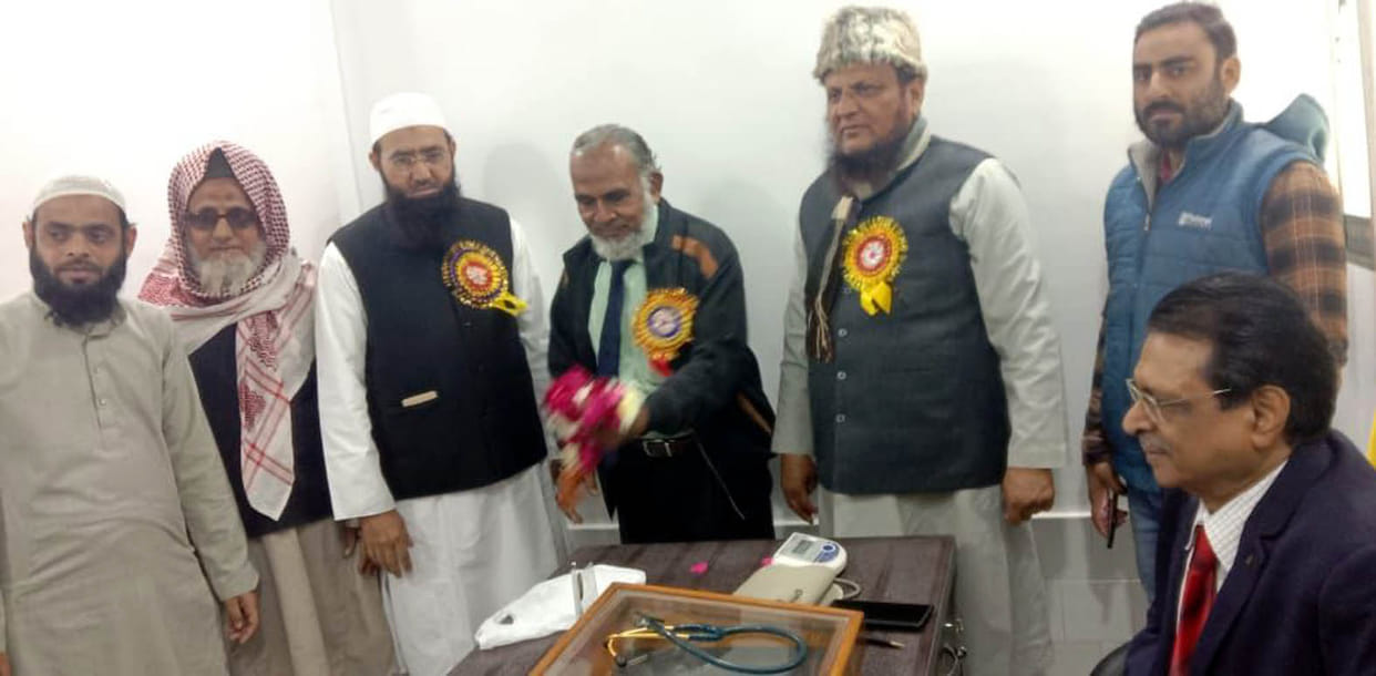 Free examination of patients, medicine is also distributed