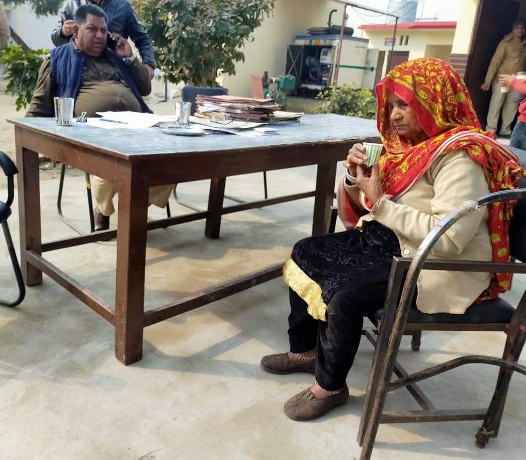 Son, daughter-in-law of old woman was taken out of the house