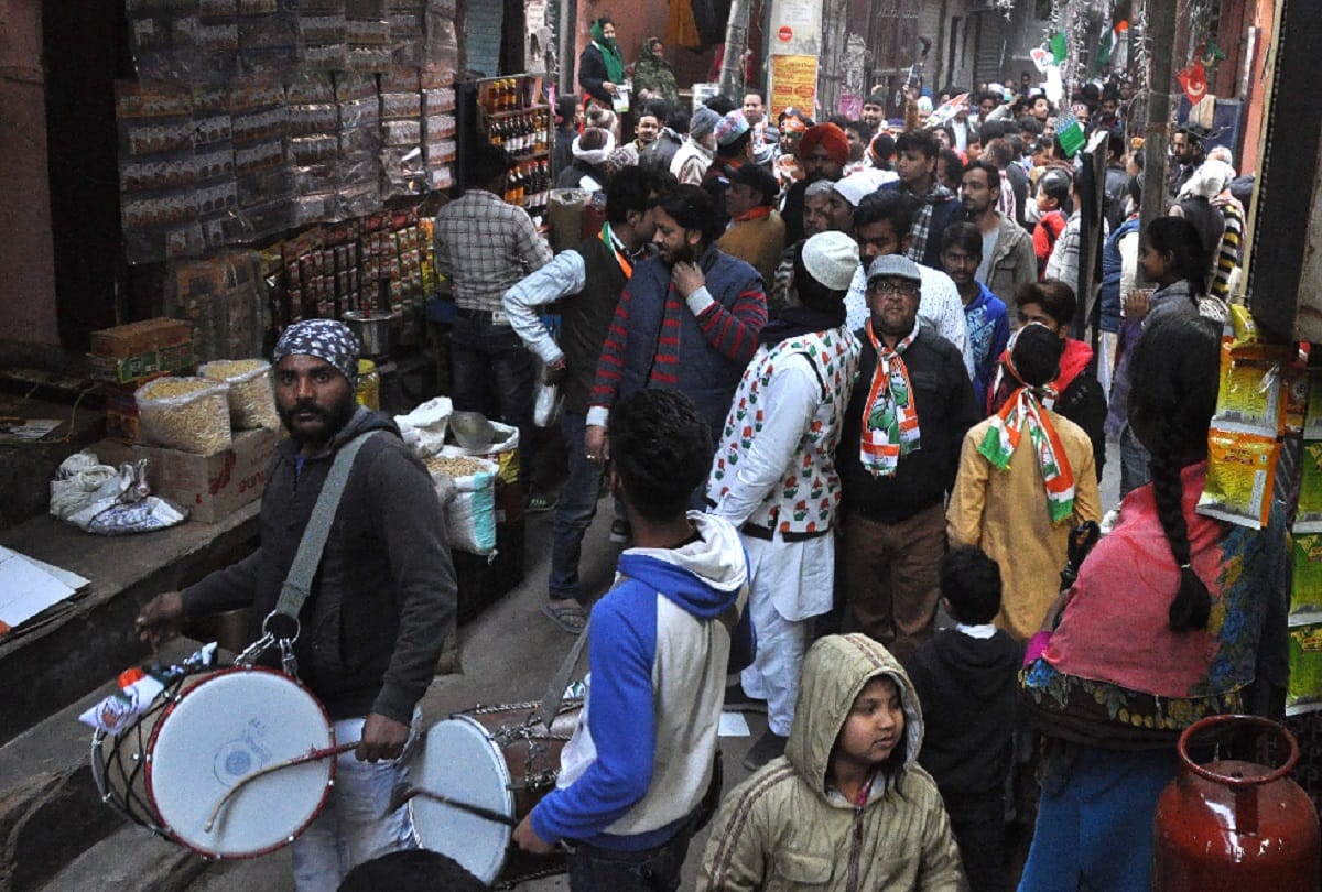 Strange political parties are also attempting in Delhi elections