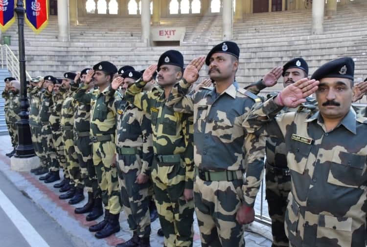 republic day 2020: Celebration Of Republic Day at Attari Wagah Border