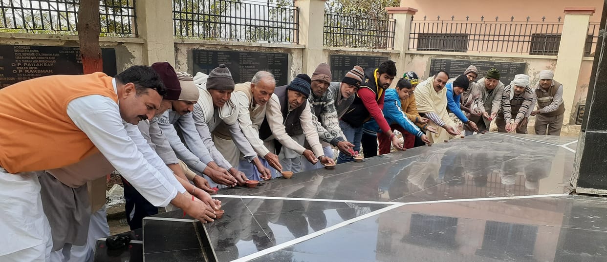 Stoves burn in the village only after hoisting the tricolor