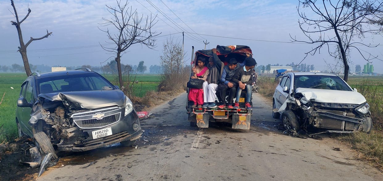 road accident, four injured