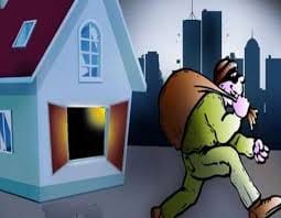 Blow two lakh cash and precious jewels from marriage hall