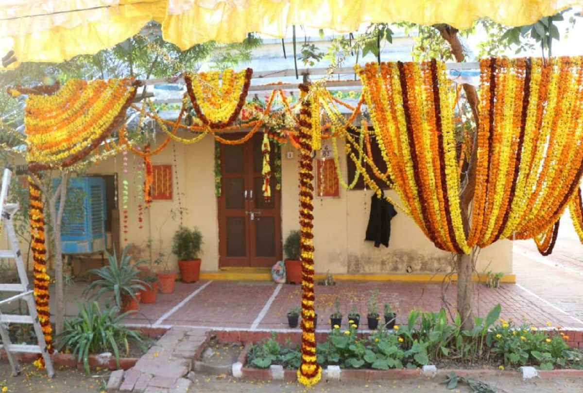 Vasant Mahotsava In Dayalbagh Agra