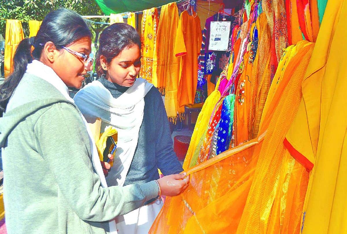 Vasant Mahotsava In Dayalbagh Agra