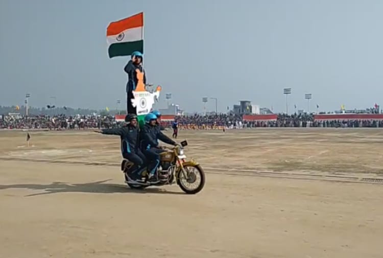 CM Manohar Lal Hoist Flag At Jind, See beautiful pictures of Republic Day