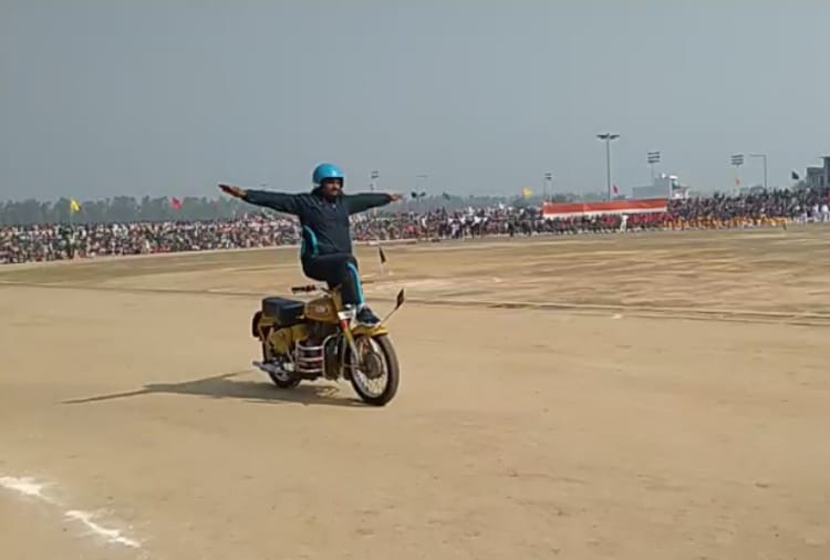 CM Manohar Lal Hoist Flag At Jind, See beautiful pictures of Republic Day