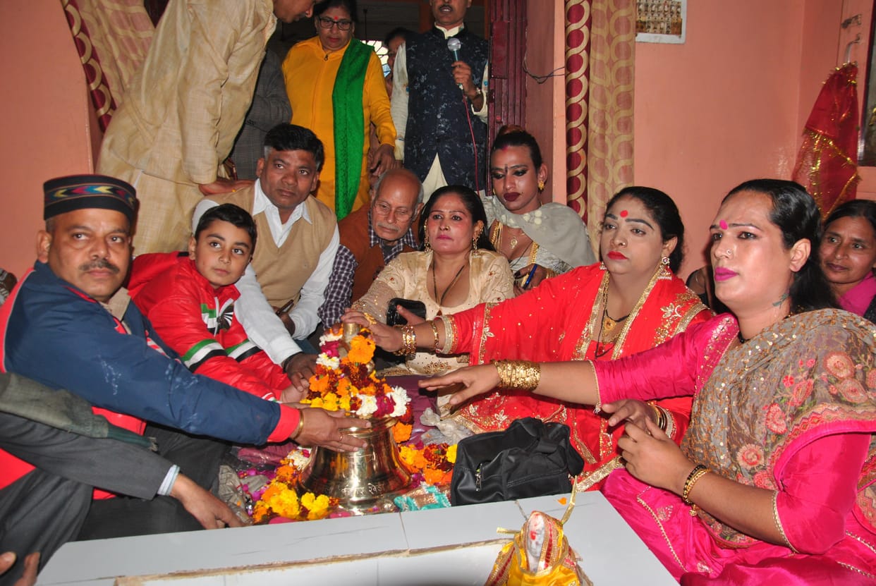 Eunuchs took out the Kalash Yatra with great pomp
