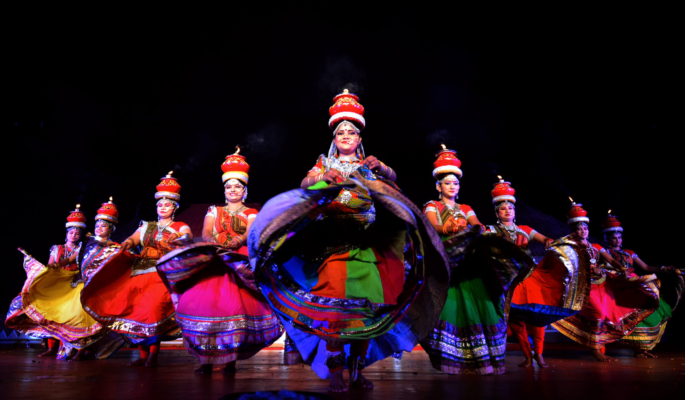 Confluence of handicrafts with melody and rhythm at Prayagraj Magh Mela